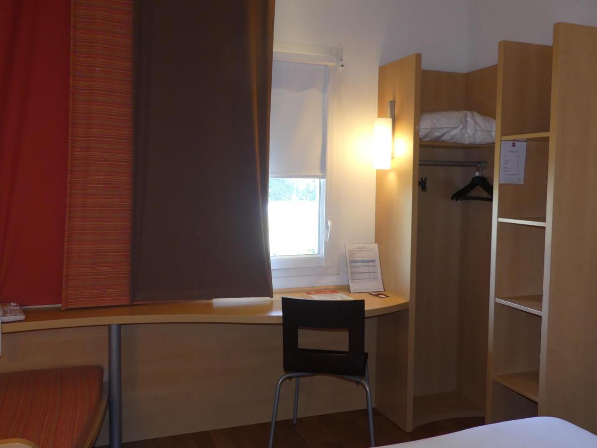 Ibis Istres Trigance Hotel Buitenkant foto