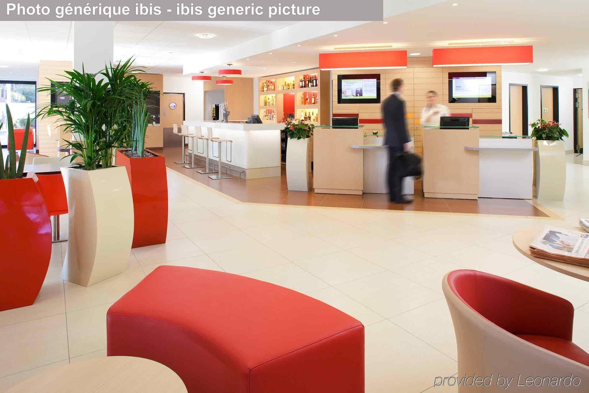 Ibis Istres Trigance Hotel Buitenkant foto