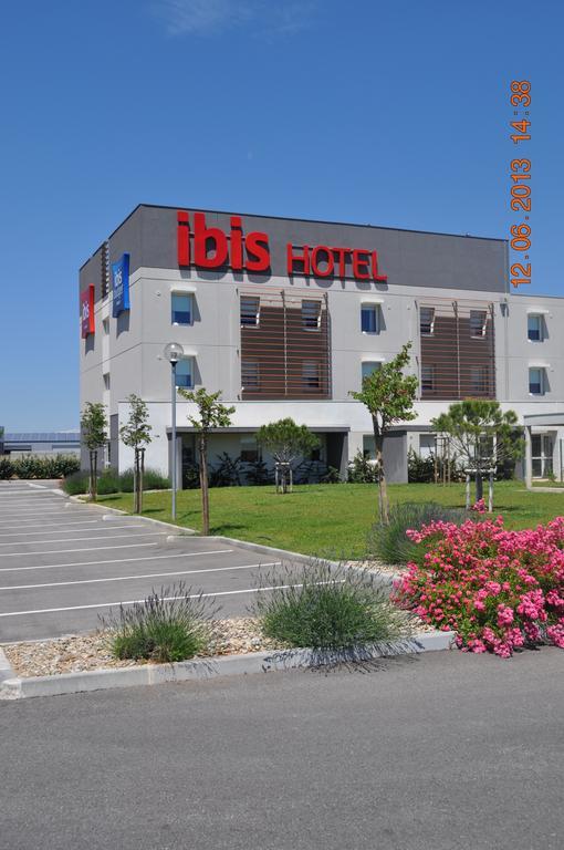 Ibis Istres Trigance Hotel Buitenkant foto